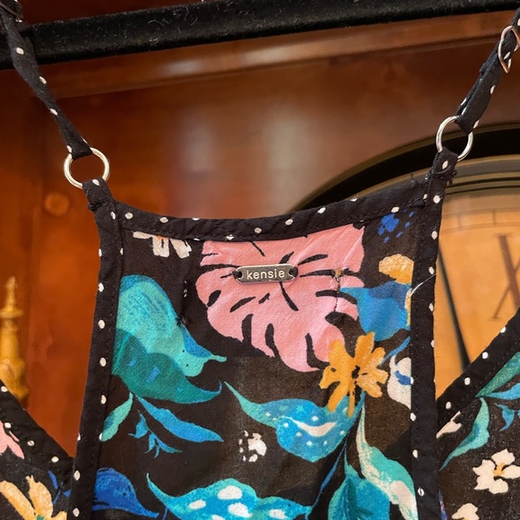 Mini dress or top from Kensie - Picture 8 of 9